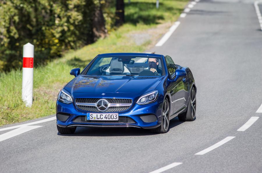  Mercedes-Benz SLC300 2016 года  (фото 16 из 22)